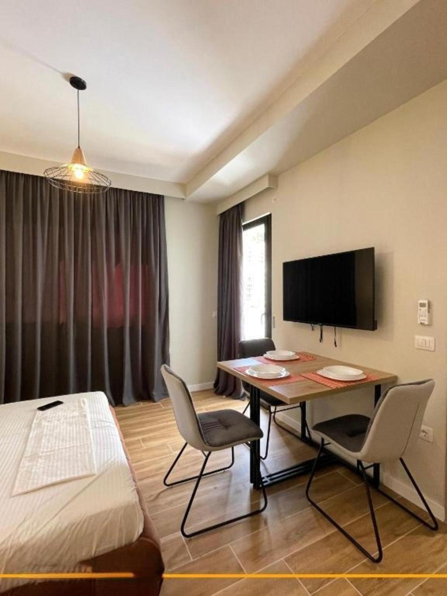 Flori Apartments Sarande Luaran gambar