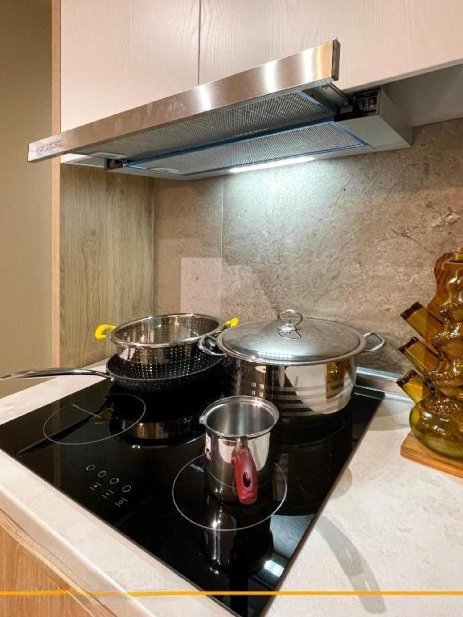 Flori Apartments Sarande Bilik gambar